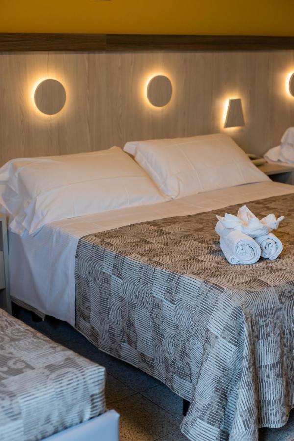 Hotel Continental Tortoreto Εξωτερικό φωτογραφία