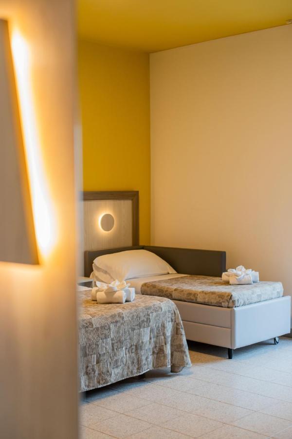 Hotel Continental Tortoreto Εξωτερικό φωτογραφία