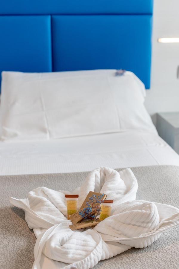 Hotel Continental Tortoreto Εξωτερικό φωτογραφία