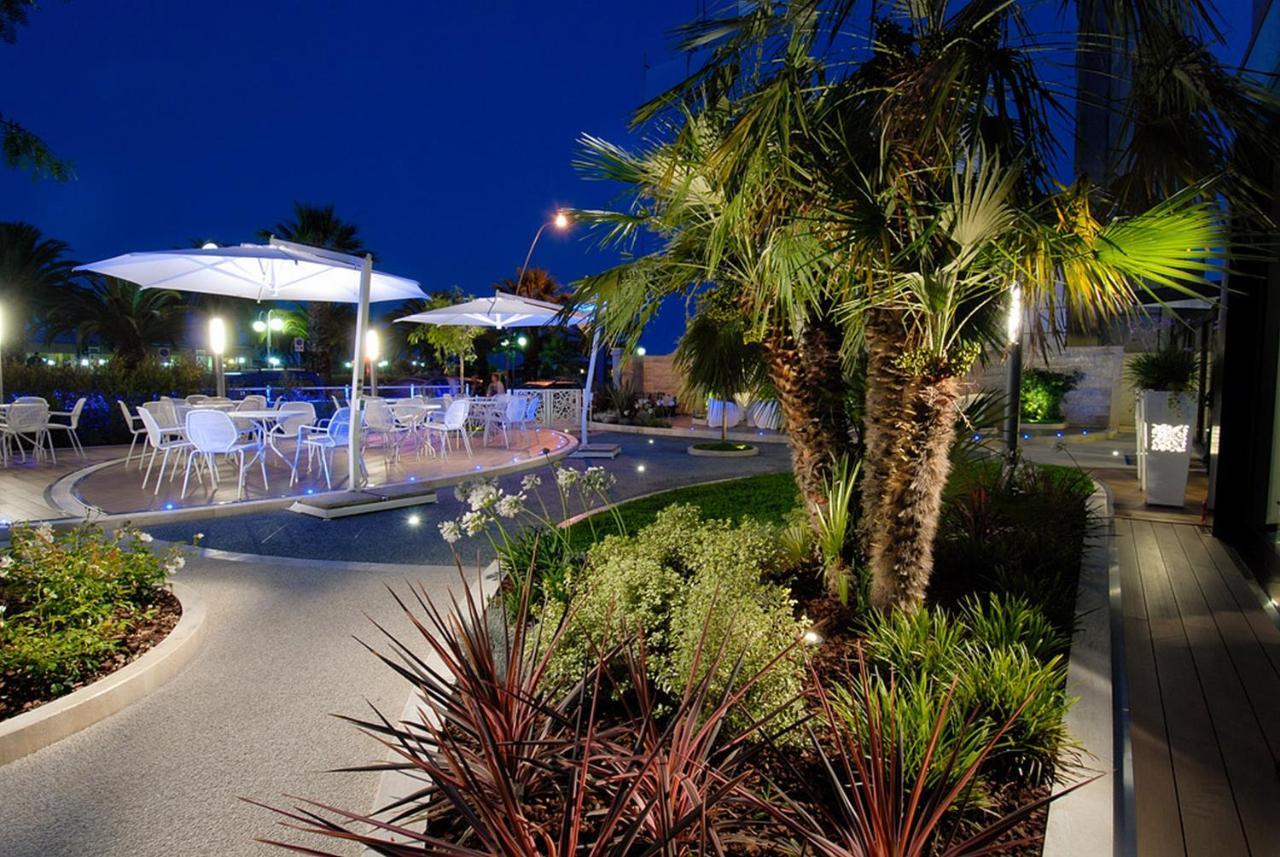Hotel Continental Tortoreto Εξωτερικό φωτογραφία