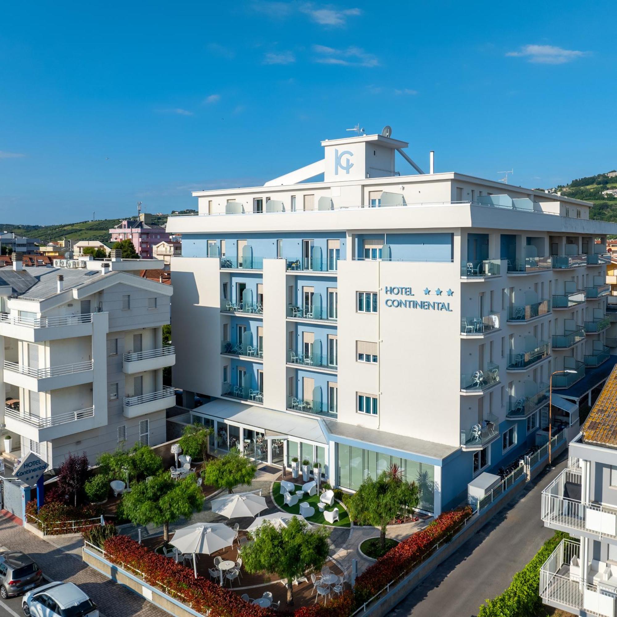 Hotel Continental Tortoreto Εξωτερικό φωτογραφία