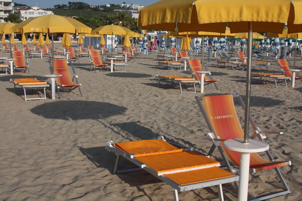 Hotel Continental Tortoreto Εξωτερικό φωτογραφία